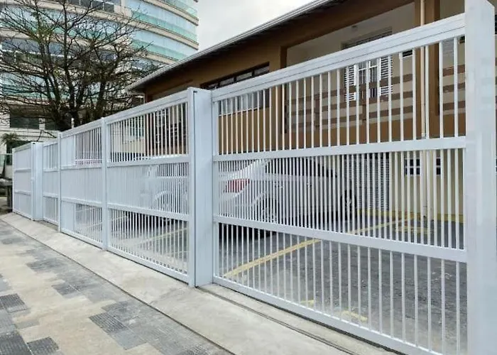 Apartamento 50Mts Da Areia Guarujá